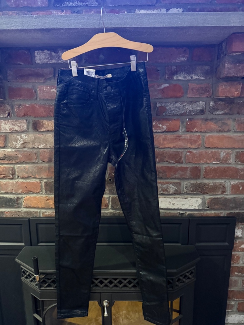 NWT Levi’s Premium Mile High Super Skinny Ankle Black Animal Printed Pants Sz 27